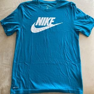 Mens Nike T-shirt